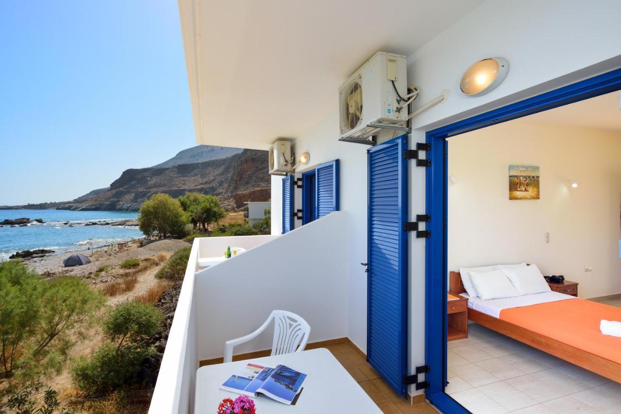 Taverna Akrogiali Loutro Esterno foto