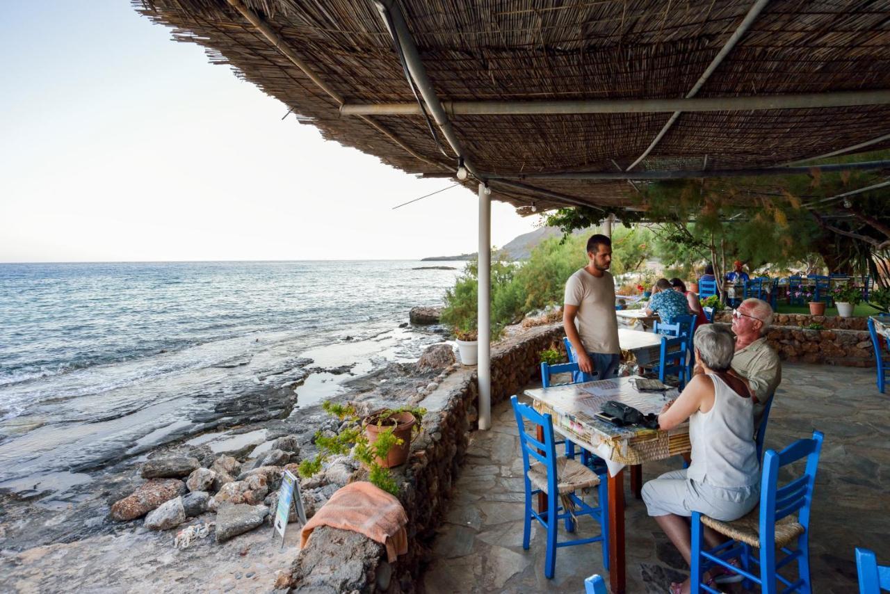 Taverna Akrogiali Loutro Esterno foto