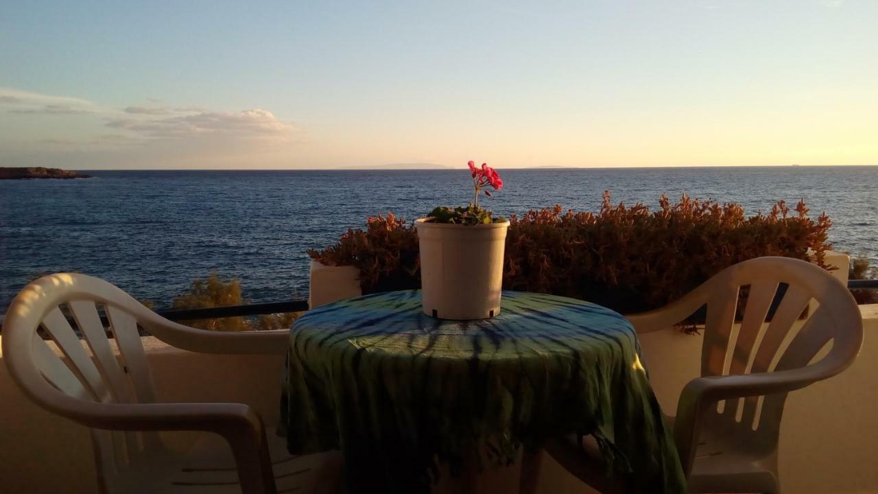 Taverna Akrogiali Loutro Esterno foto