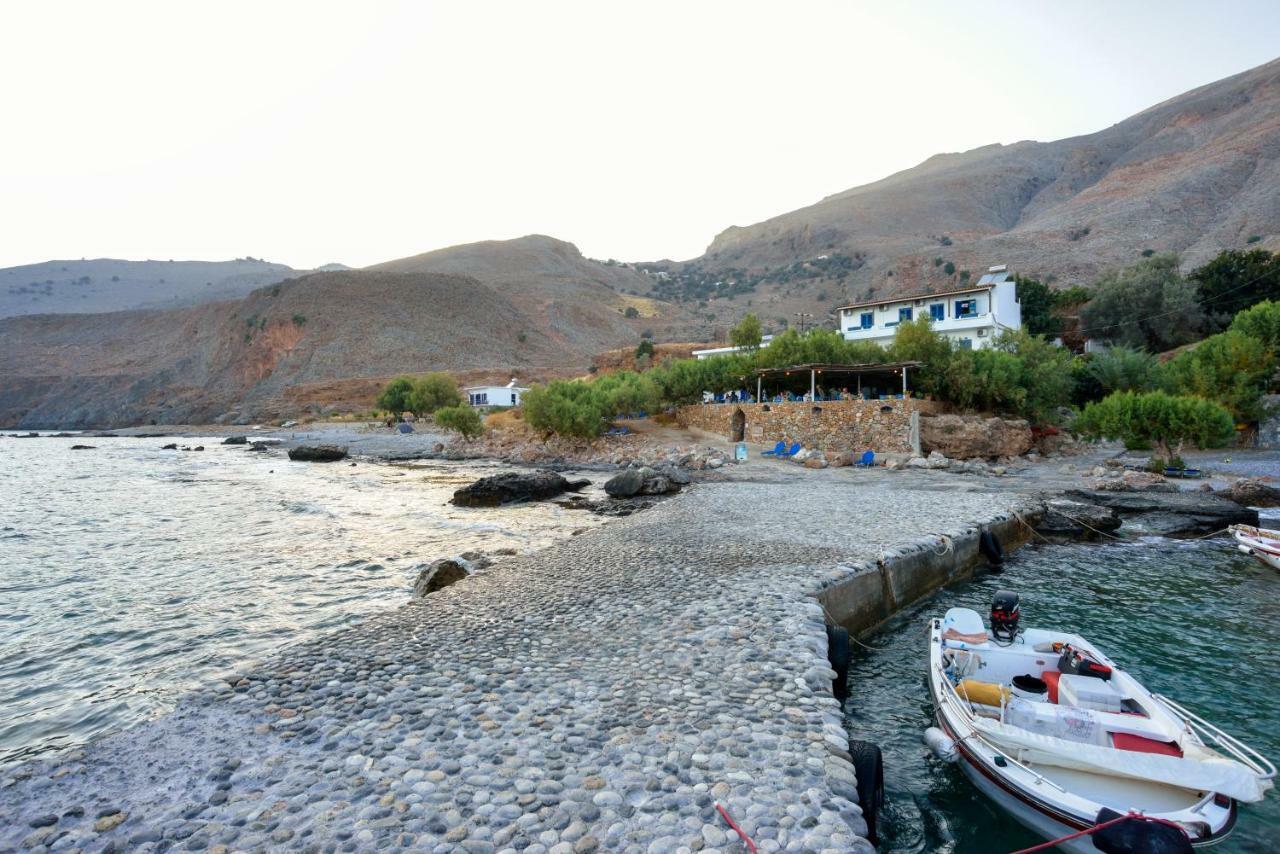 Taverna Akrogiali Loutro Esterno foto